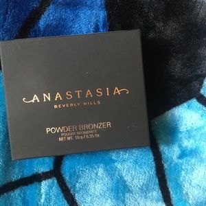 Anastasia Beverly Hills bronzer rich amber brand new in box & kabuki brush A30